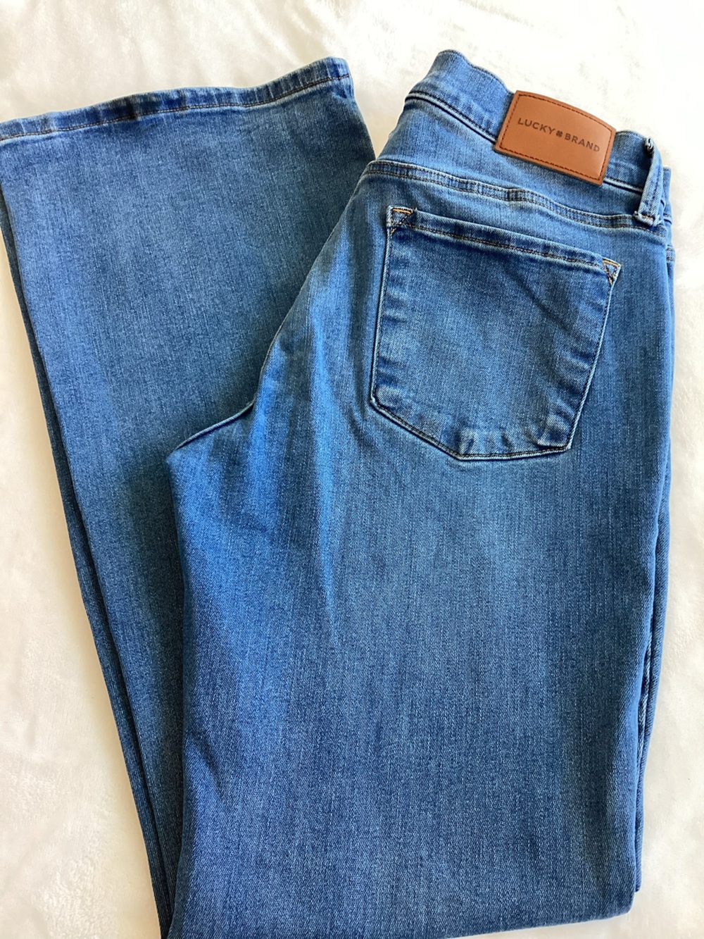 Lucky Brand Mid High Rise Flare Jean Size 12 Regular 31 Medium Blue Denim